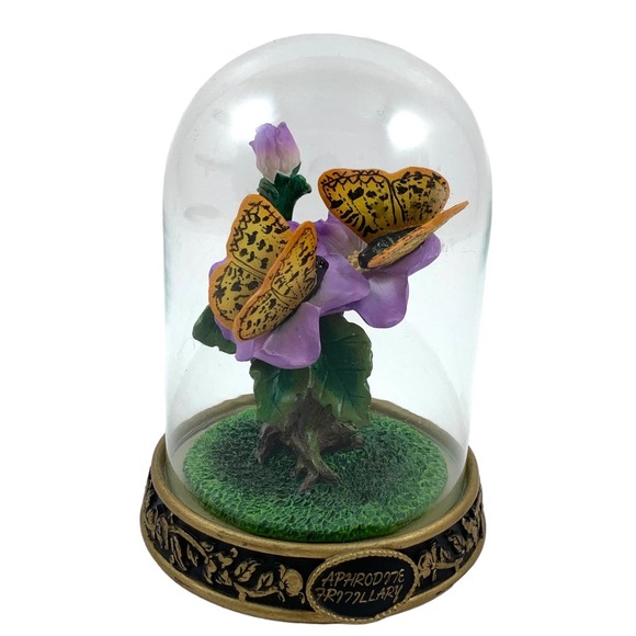 Vintage Aphrodite Fritillary butterflies in bell jar dome - Picture 8 of 9